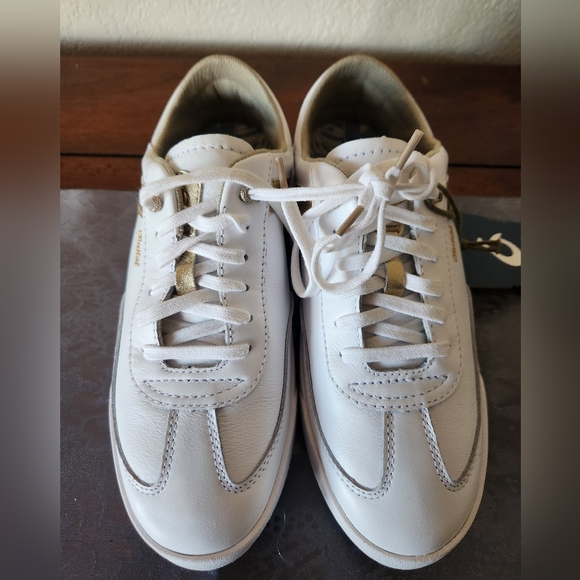 OluKai Hā‘upu Women’s Full-Grain Leather Sneakers - Picture 2 of 7